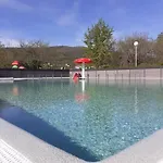 Zecamping 4 Dog Friendly Bien-etre Restaurant Et Soirees Animees Foix