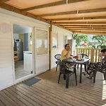 Zecamping 4 Dog Friendly Bien-etre Restaurant Et Soirees Animees *