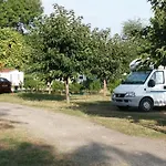 Zecamping 4 Dog Friendly Bien-etre Restaurant Et Soirees Animees * Foix