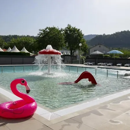 Zecamping 4 Etoiles Dog Friendly Bien-etre Restaurant Et Soirees Animees Camping Foix
