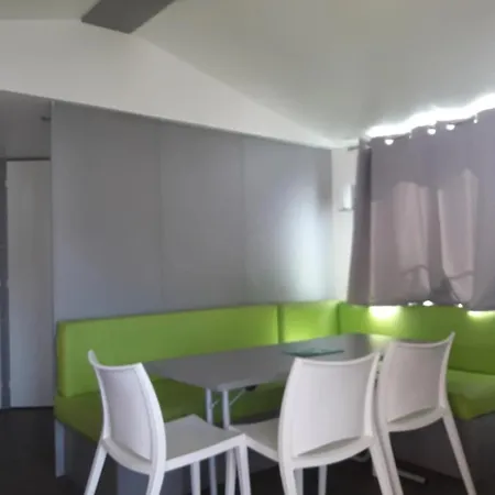 Zecamping 4 étoiles Dog Friendly Bien-être Restaurant Et Soirées Animées Parque de Campismo *