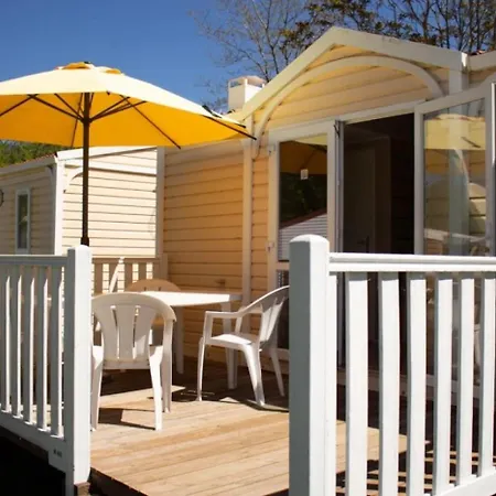 Zecamping 4 Etoiles Dog Friendly Bien-etre Restaurant Et Soirees Animees Foix