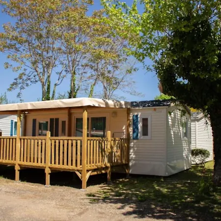 Camping Zecamping 4 Etoiles Dog Friendly Bien-etre Restaurant Et Soirees Animees Foix