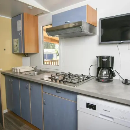 Zecamping 4 Etoiles Dog Friendly Bien-etre Restaurant Et Soirees Animees Camping Foix