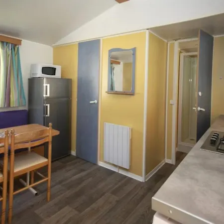 Camping Zecamping 4 Etoiles Dog Friendly Bien-etre Restaurant Et Soirees Animees Foix