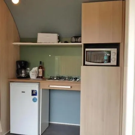 4 Etoiles - Piscine - Ccbeece فوا