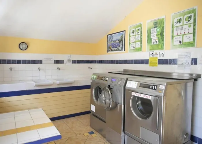 Zecamping 4 Dog Friendly Bien-etre Restaurant Et Soirees Animees *