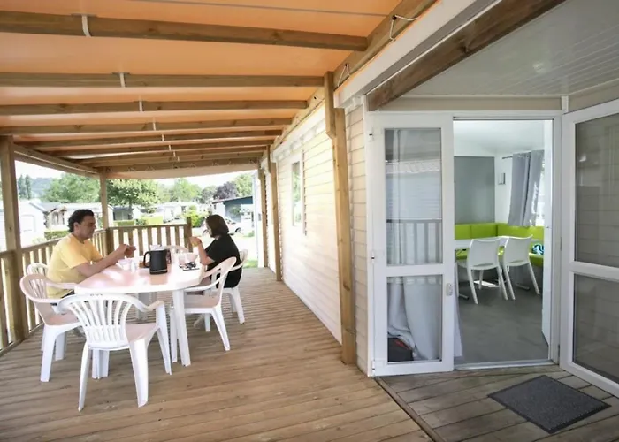 Kemp Zecamping 4 Dog Friendly Bien-etre Restaurant Et Soirees Animees Foix