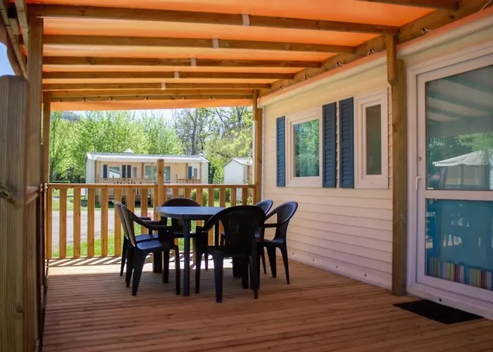 مكان تخييم 4 Etoiles - Piscine - Ccbeece