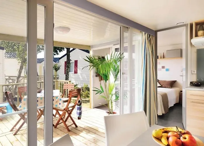 4 Etoiles - Piscine - Ccbeece فوا