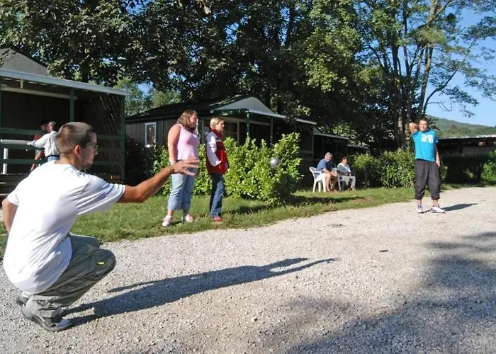 Zecamping 4 Dog Friendly Bien-etre Restaurant Et Soirees Animees * Foix