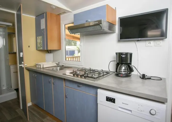 4 Etoiles - Piscine - Ccbeece مكان تخييم فوا